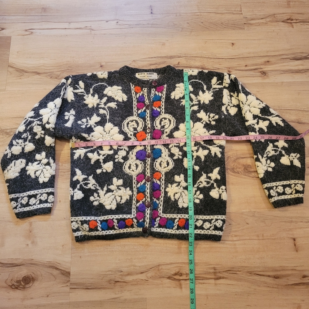 Vtg Kitty Hawk by Vivian Wang Gray Beaded Cardigan Sweater Women Size M - Picture 4 of 4